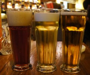 3 beer glasses: Hops and Dental Health